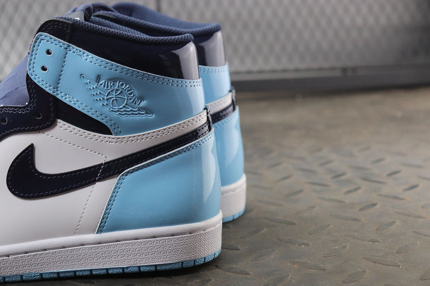 Mens Blue ankle laced sneakers