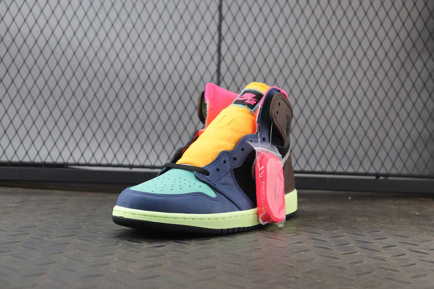 Mens colurful ankle length sneakers